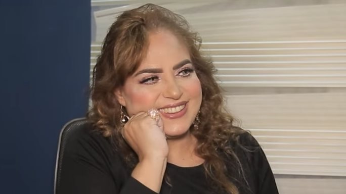 الفنانة وفاء مكي