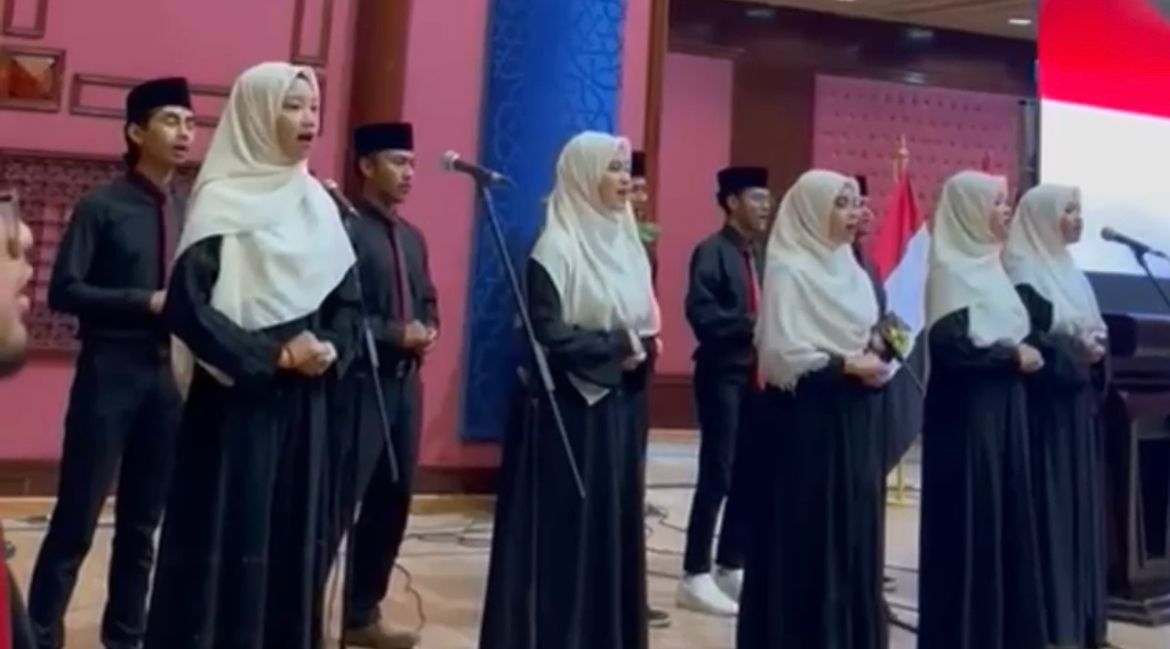 طلاب أندونيسيا