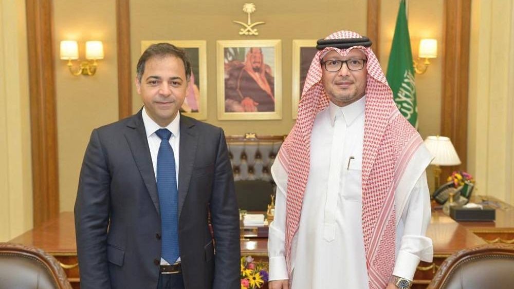 جانب من لقاء بخاري ومنصوري 