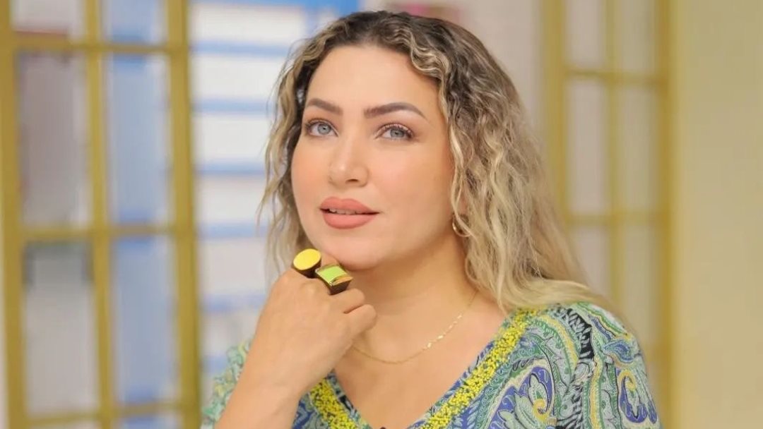 ايناس عز الدين 