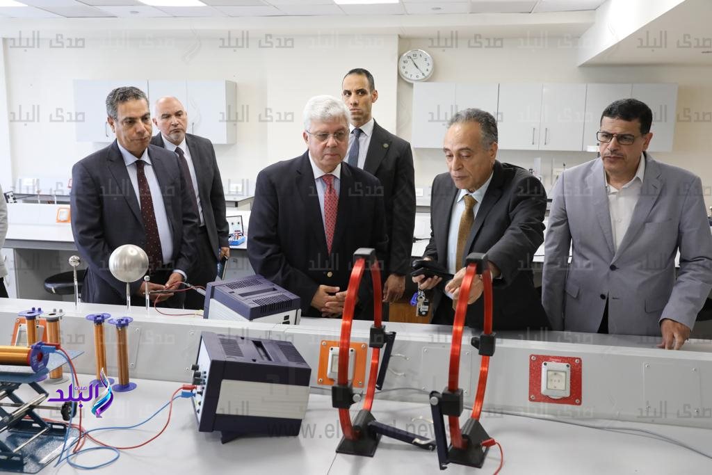 جولة ميدانية لوزير التعليم العالي والبحث العلمي بمدينة زويل للعلوم والتكنولوجيا5