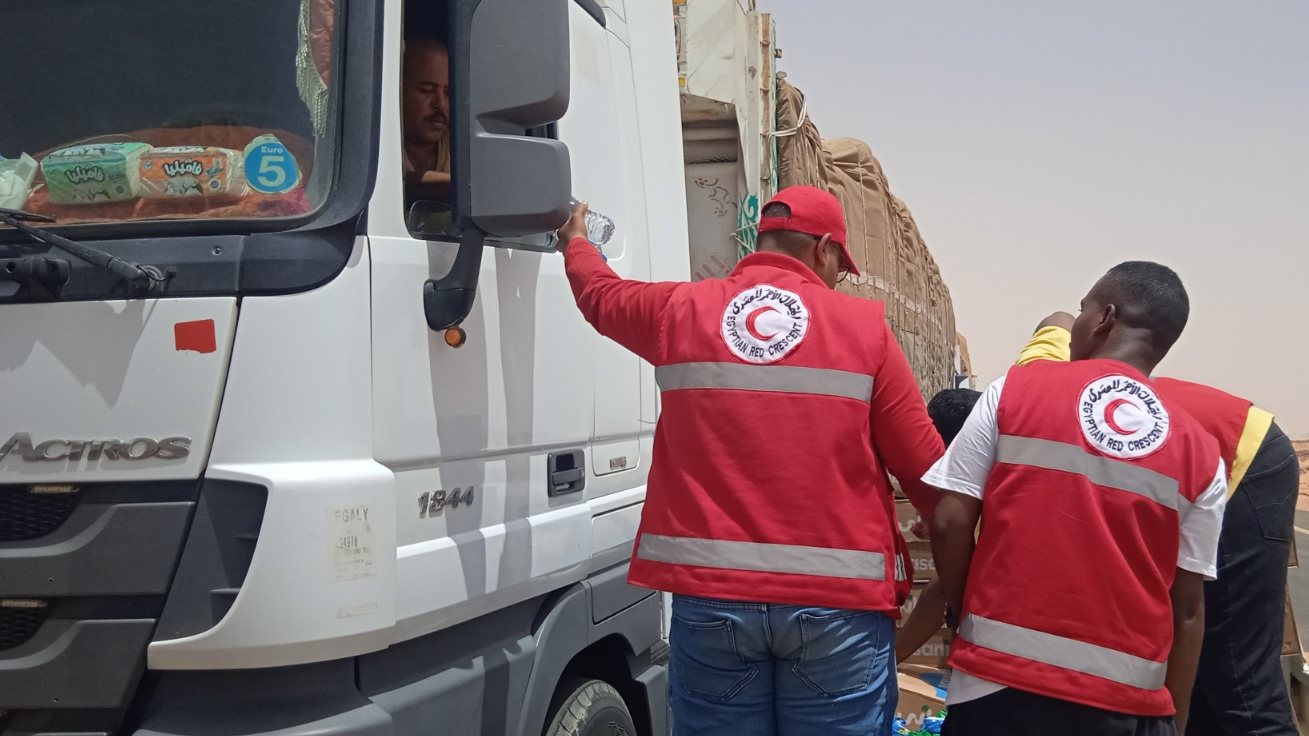 الشاحنات