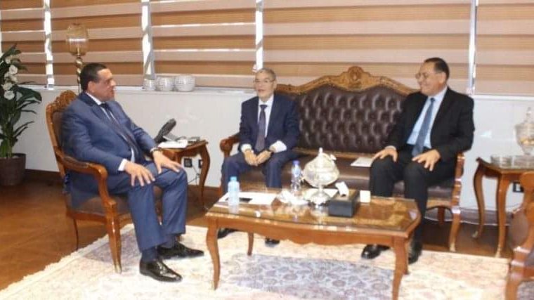 وزير التنمية المحلية ومحافظ الشرقية