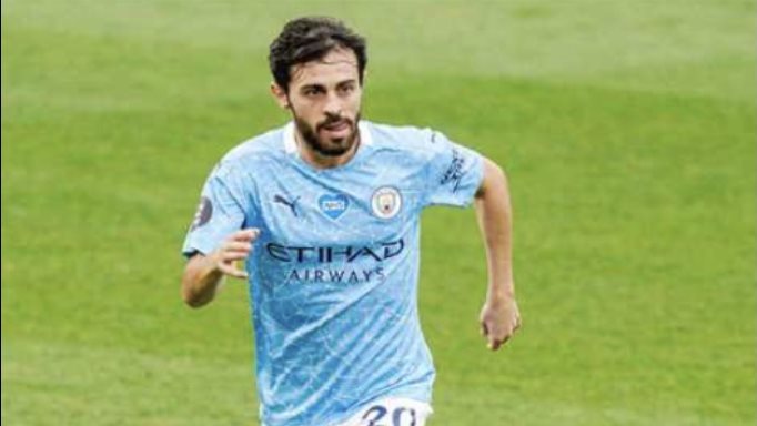 برناردو سيلفا لاعب فريق مانشستر سيتي