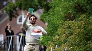 سلوان موميكا