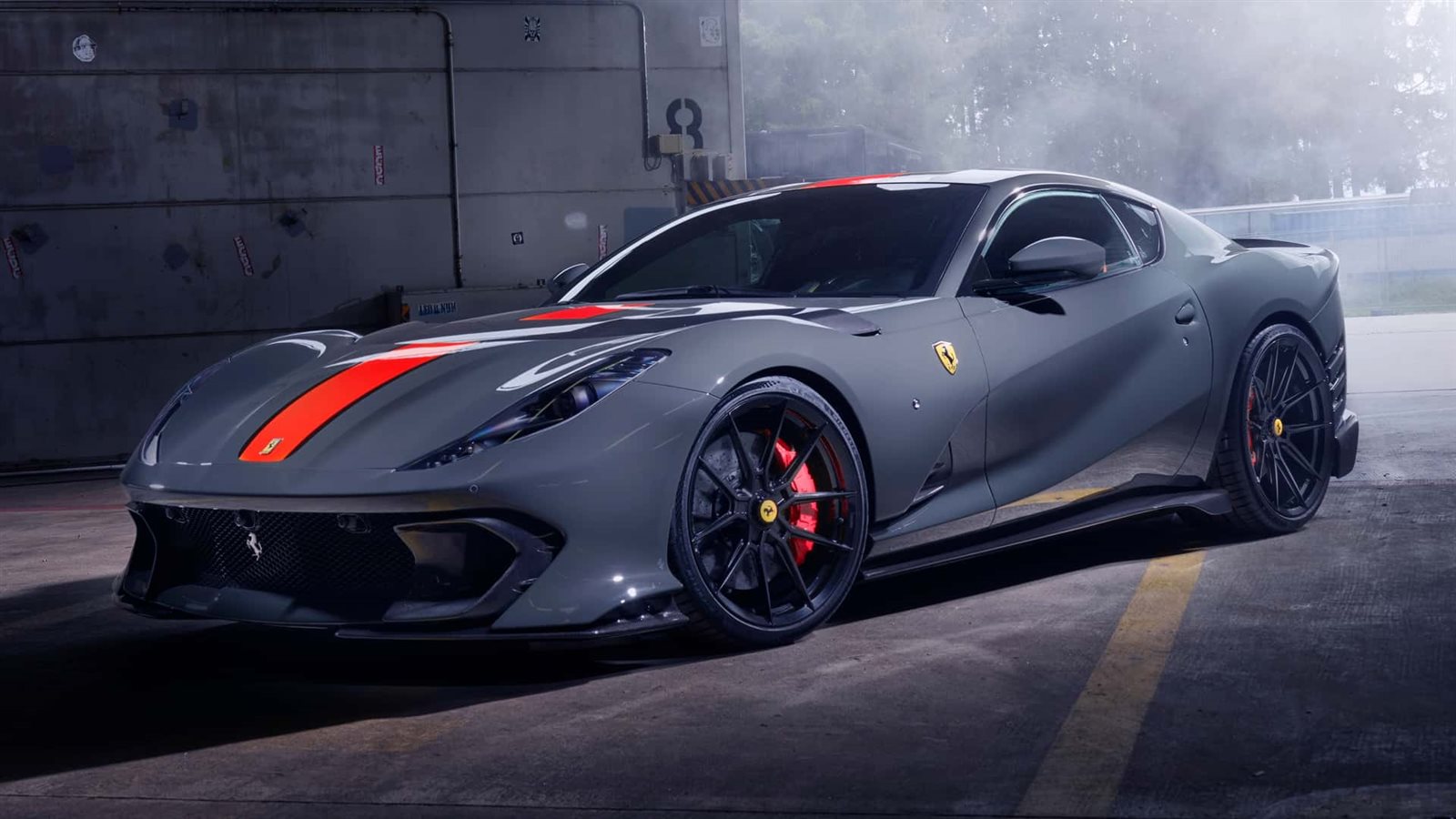 فيراري 812 كومبيتيزيوني