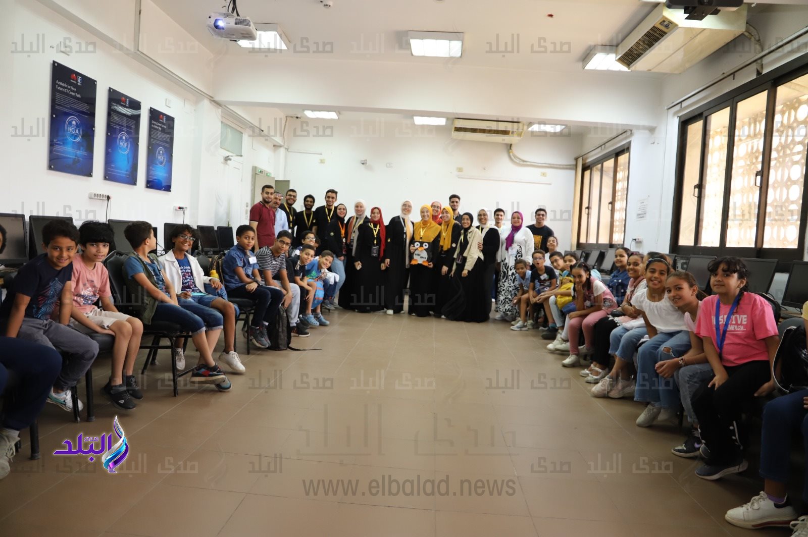 جامعة الطفل في زيارة لحاسبات عين شمس