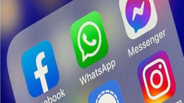‏WhatsApp