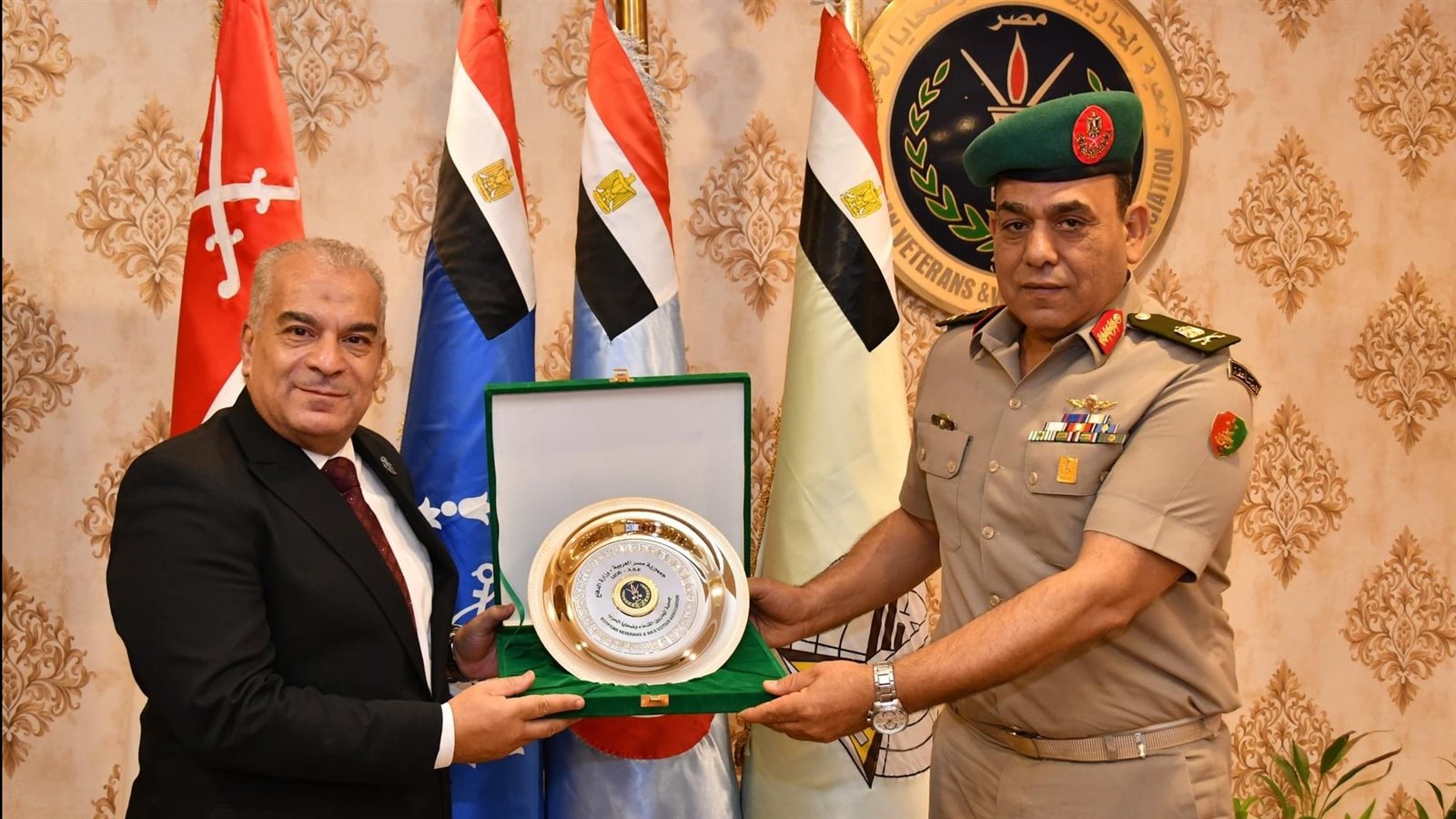 جامعة عين شمس تنظم احتفالية لعدد من أسر الشهداء والمصابين