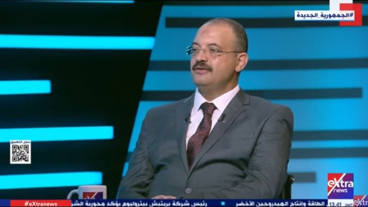 أشرف فتحي خبير اقتصادي 