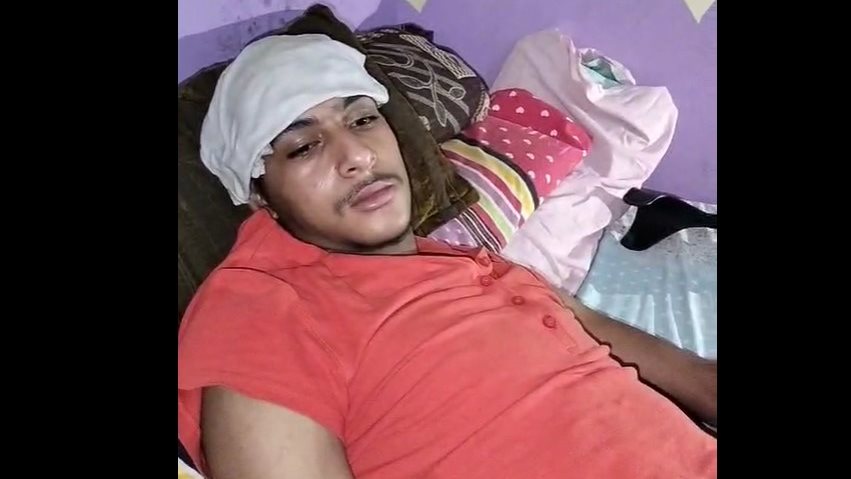  ورم خبيث..أم تناشد وزارة الصحة:ابني الوحيد بيموت بسبب رجله
