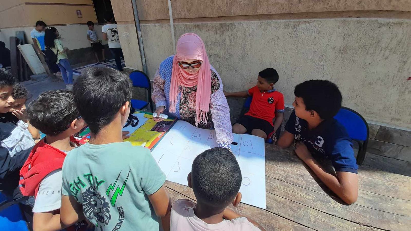 مشروع المكتبة المتنقلة بمدينة بشاير الخير