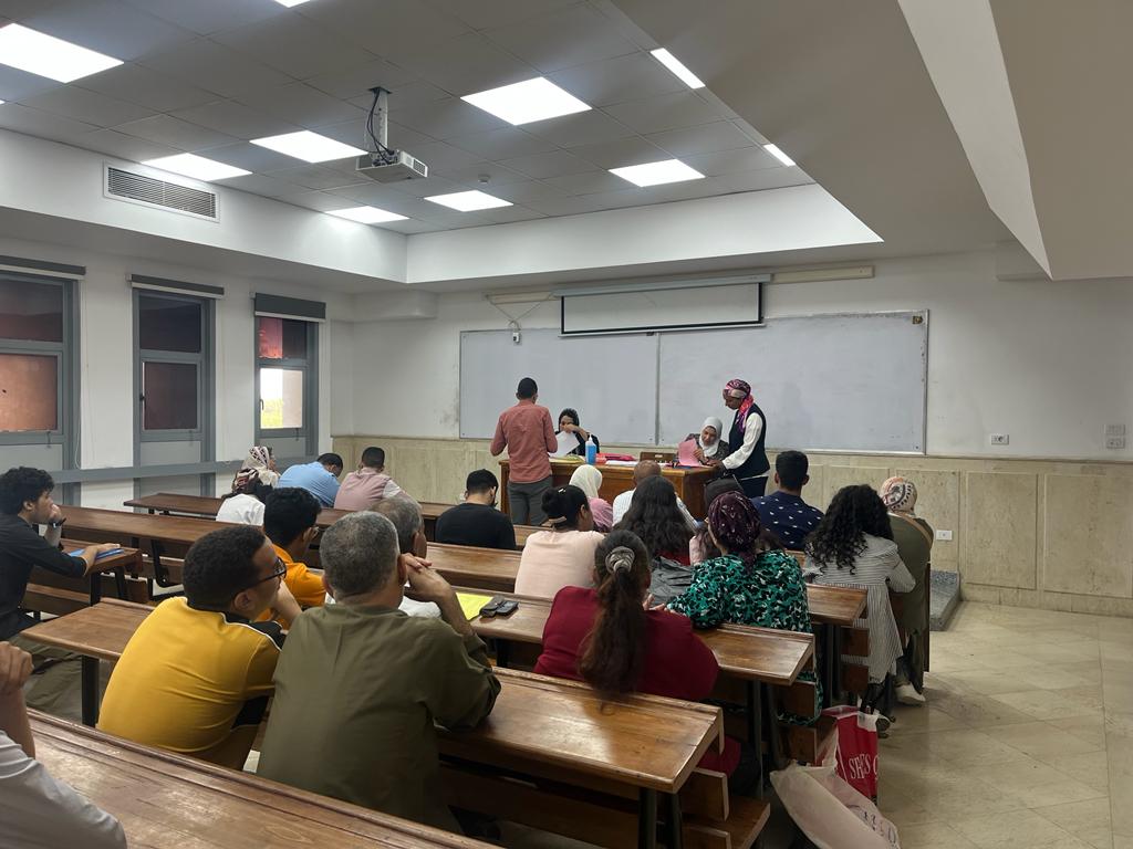 جامعة عين شمس 