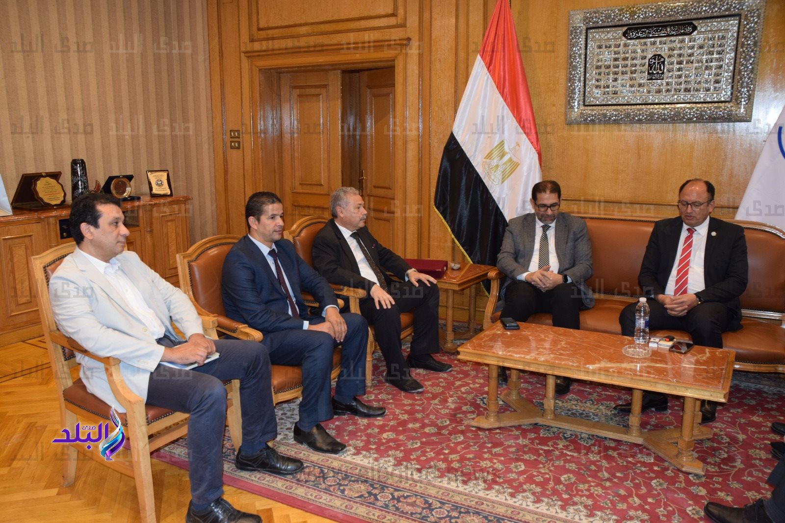 بحث سبل التعاون بين جامعتي حلوان و١٥ مايو