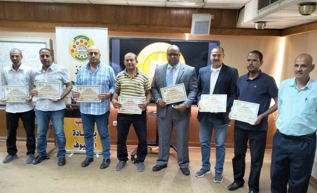 خريجي الدورات التدريبية بمركز سقارة 