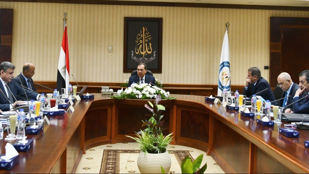 وزير البترول 