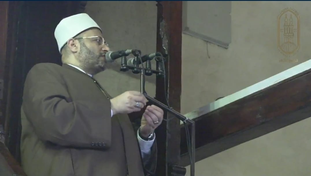 الدكتور محمود الهواري 