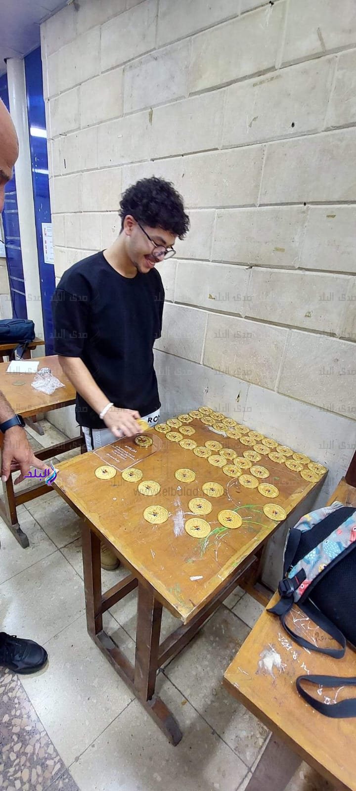 كلية الفنون التطبيقية جامعة حلوان تنفذ ميداليات وهدايا اسبوع شباب الجامعات