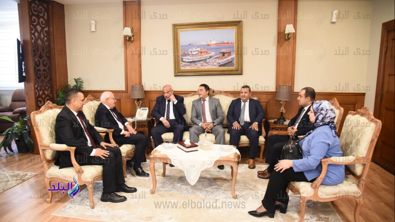 محافظ بورسعيد يشدد على أهمية الاستمرار في تأهيل وتدريب العام