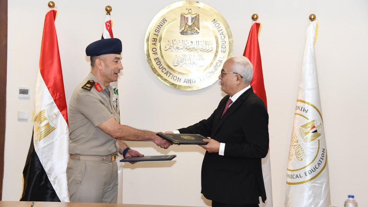 صورة من توقيع بروتوكول قوات الدفاع الشعبي والعسكري