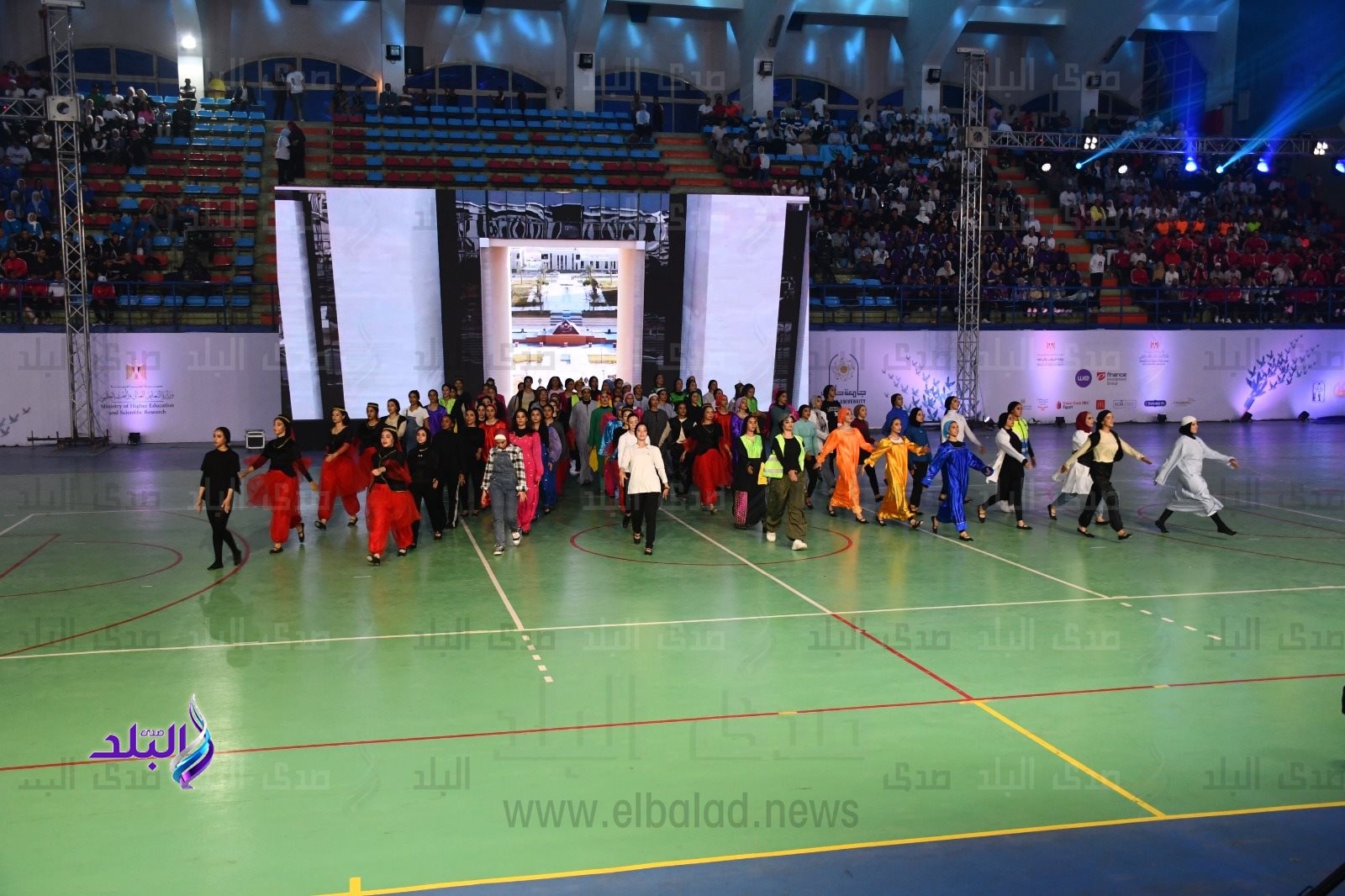 عروض مبهرة خلال حفل افتتاح أسبوع شباب الجامعات بجامعة حلوان