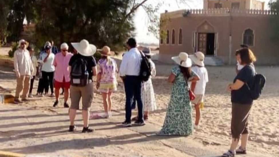 وفد سياحي يزور المنيا