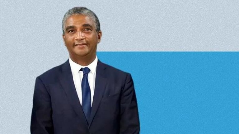 وزير الشباب والرياضة التونسي كمال دقيش