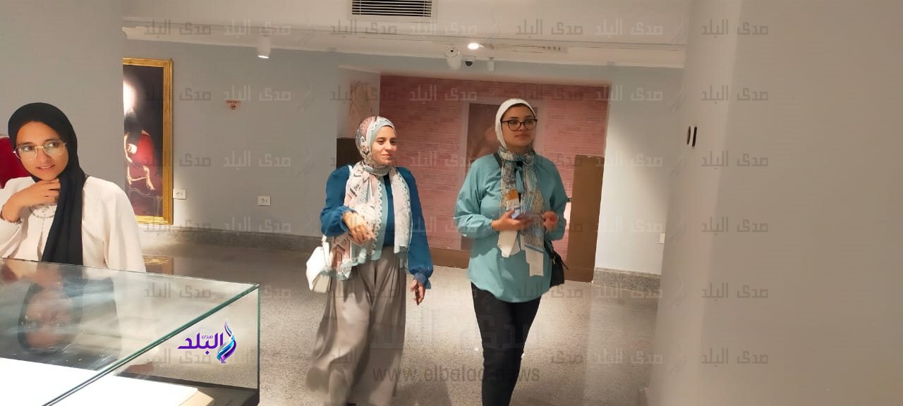 طلاب ألسن عين شمس في زيارة لمتحف قصر الزعفران2