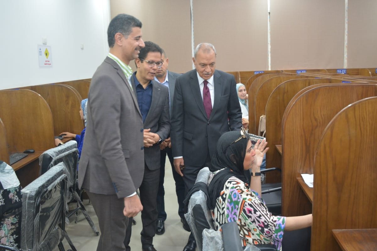 جانب من الجولة 