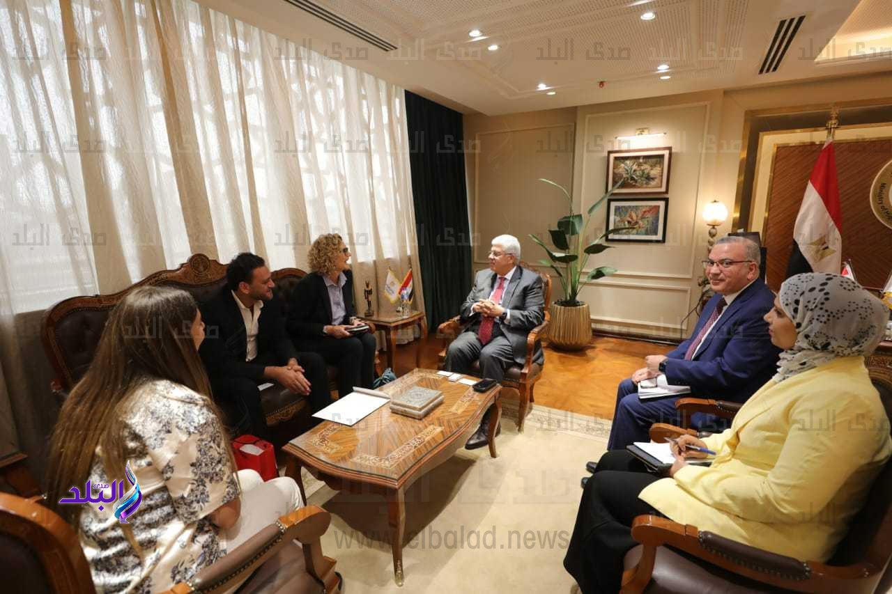 وزير التعليم العالي يستقبل نائب رئيس جامعة إسكس البريطانية لبحث سُبل التعاون المُشترك2