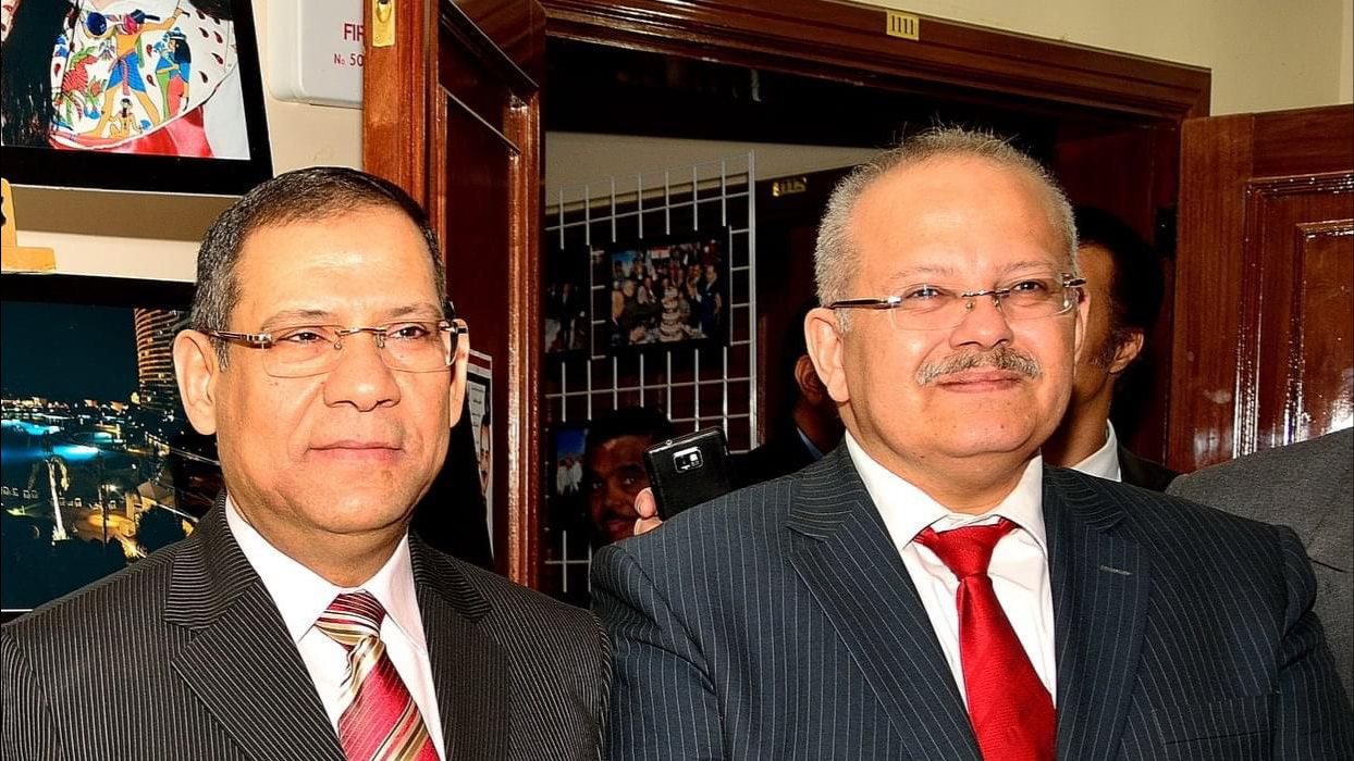 جامعة القاهرة 