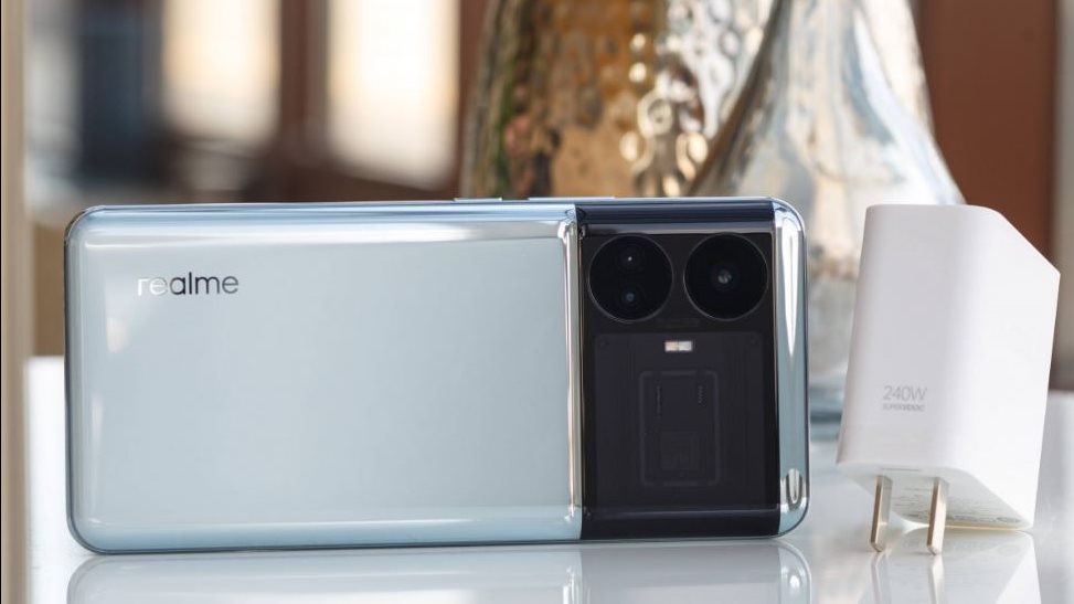 مواصفات هاتف ريلمي Realme GT5 240W