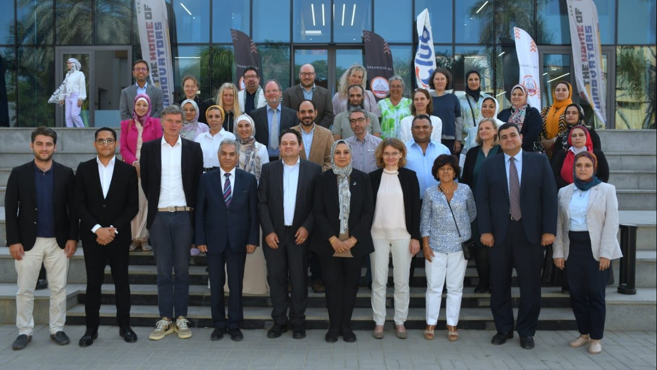 جامعة عين شمس