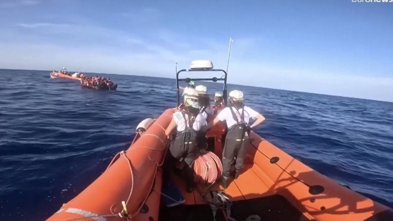 سفينة انقاذ