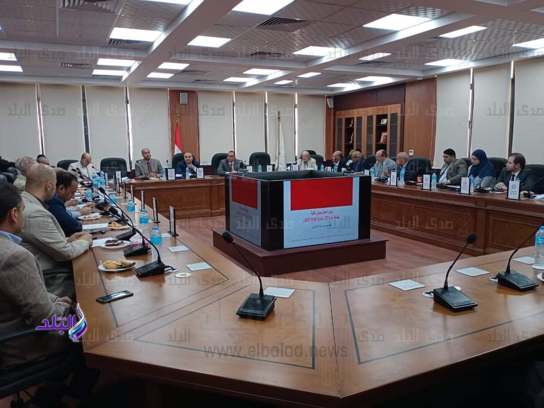 عقد مجلس كلية الحقوق جامعة عين شمس