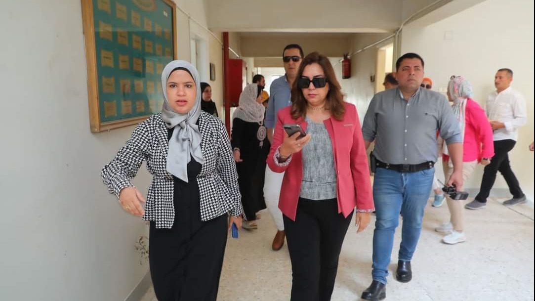 منال عوض محافظ دمياط