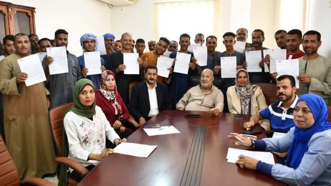 عقود عمل للشباب والفتيات بمصانع المنطقة الصناعية