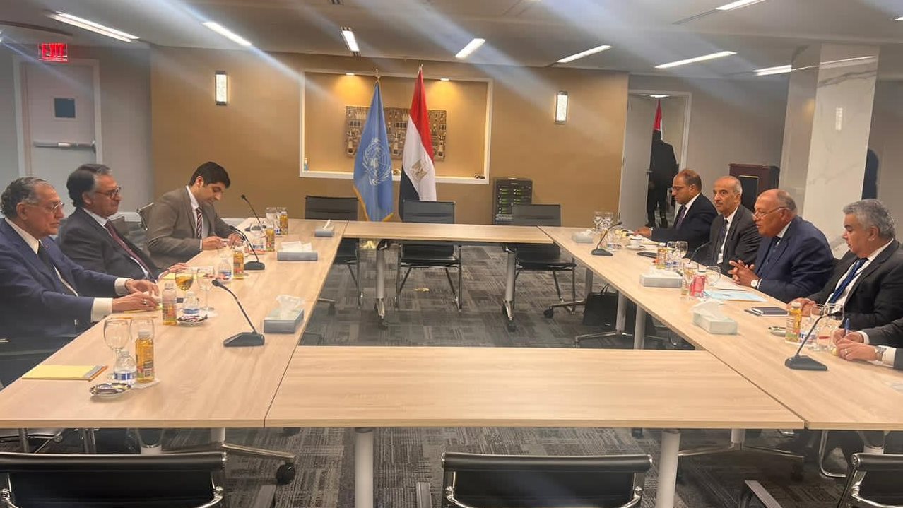 وزير الخارجية يلتقي بوزير خارجية باكستان في نيويورك