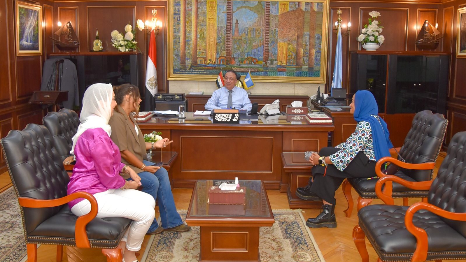 محافظ الاسكندرية يكرم البطلة منال رستم