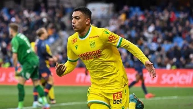 مصطفى مصطفى 