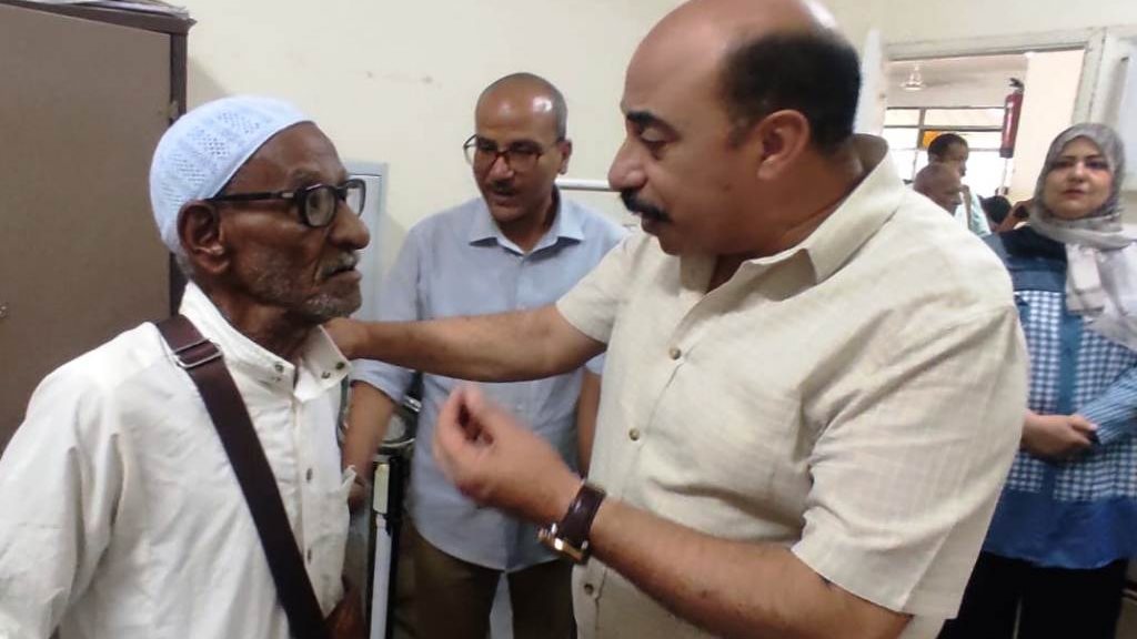 جولة محافظ أسوان