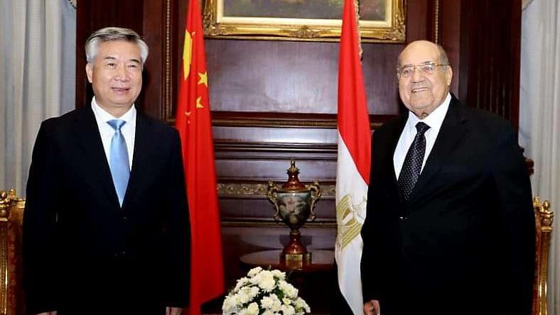 رئيس الشيوخ يستقبل وفد الحزب الشيوعي الصيني بمقر المجلس
