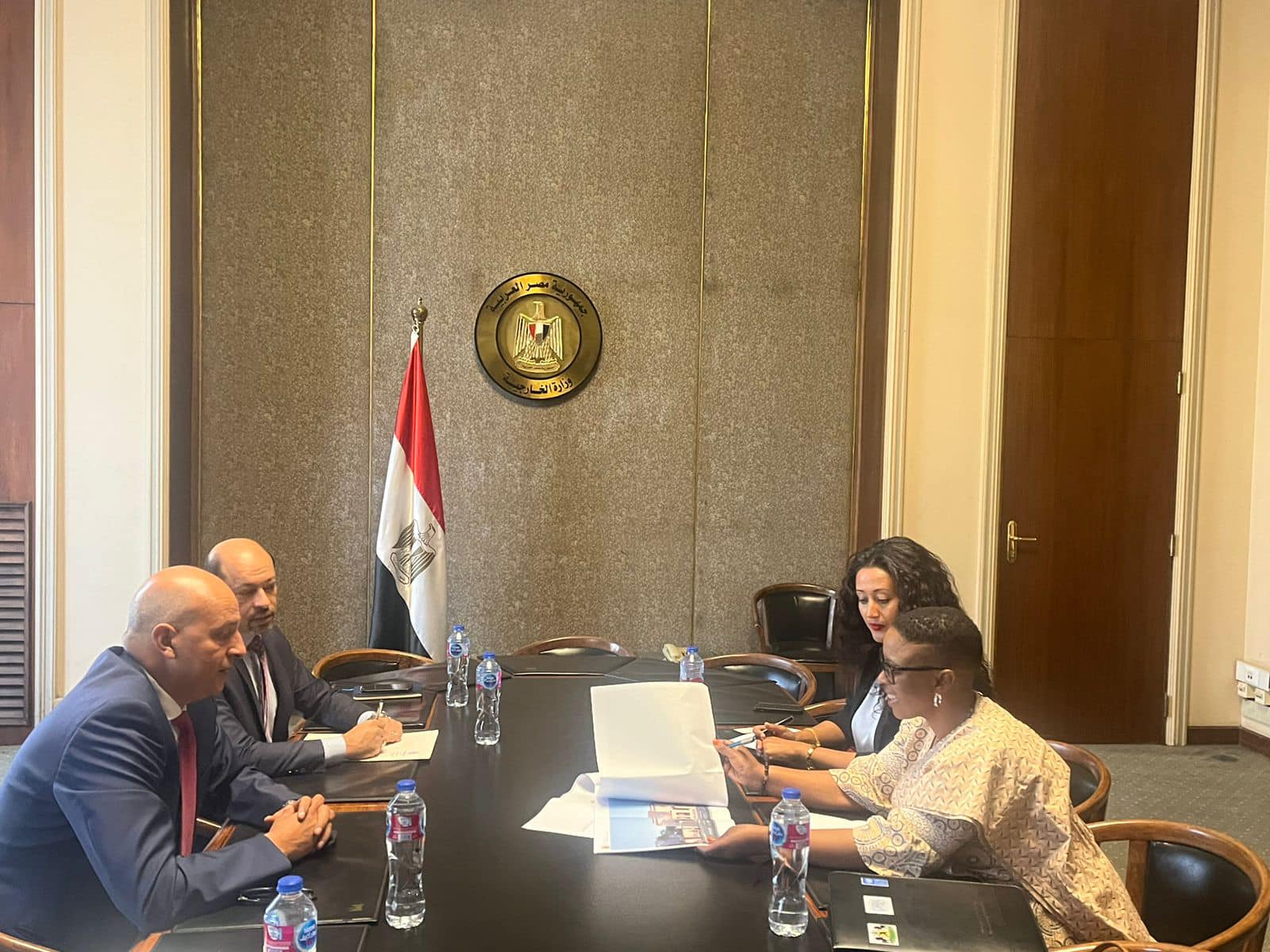 سويلم يلتقي مدير المركز الافريقي إعادة الإعمار بعد النزاعات 
