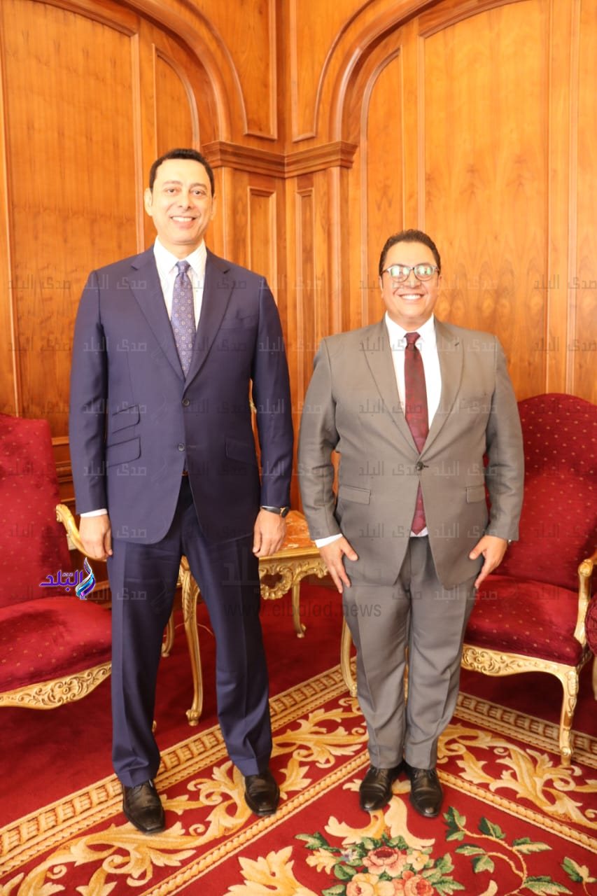  انطلاق الجلسة الحوارية التي ناقشت التسامح والتعايش السلمي بين الأمم