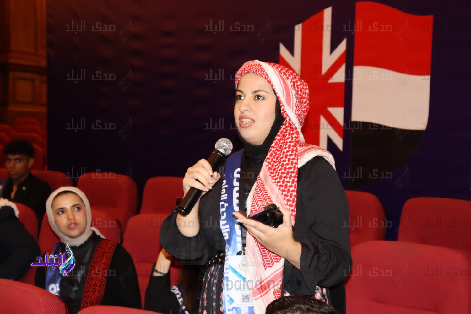  انطلاق الجلسة الحوارية التي ناقشت التسامح والتعايش السلمي بين الأمم