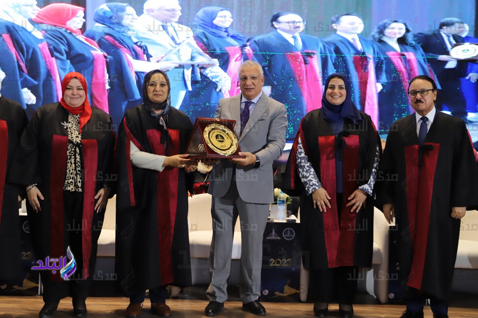 جامعة عين شمس 