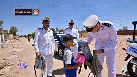 توزيع الحقائب المدرسية