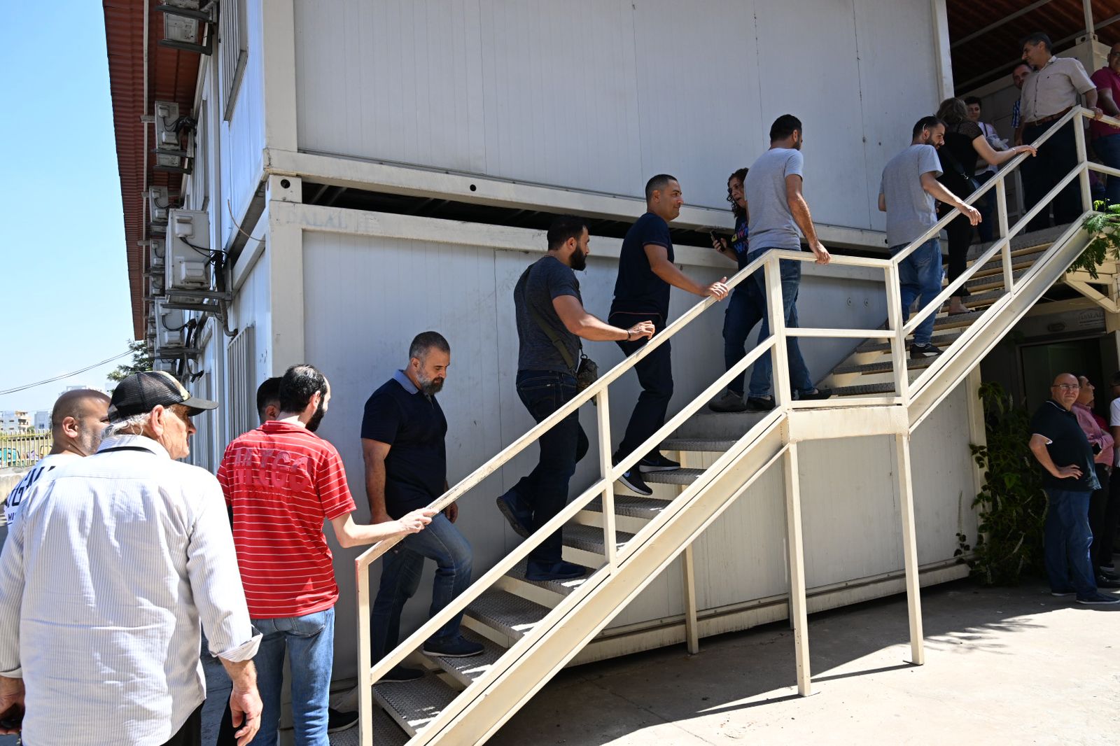 جانب من الاقتحام 