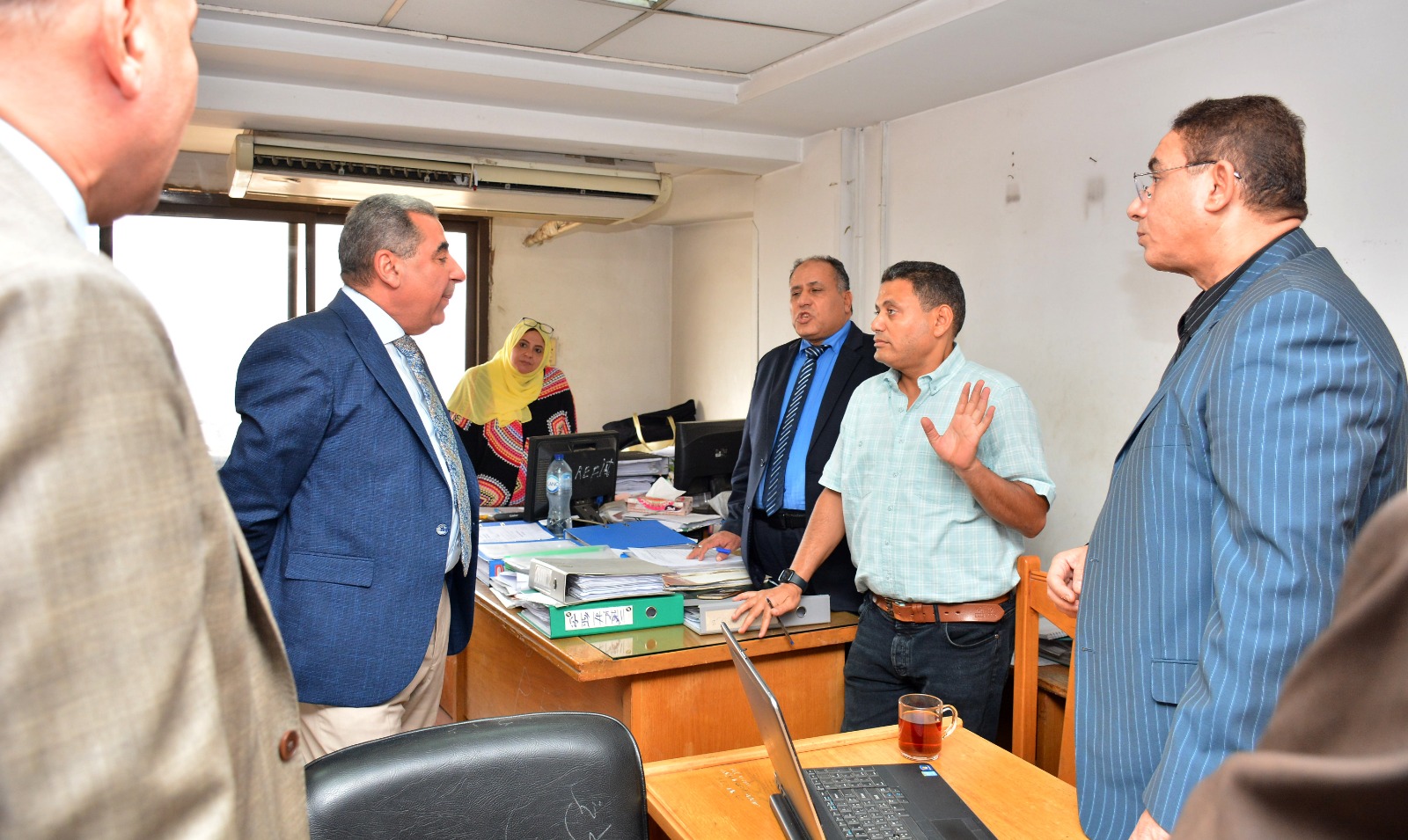 خلال جولة رئيس مصلحة الضرائب