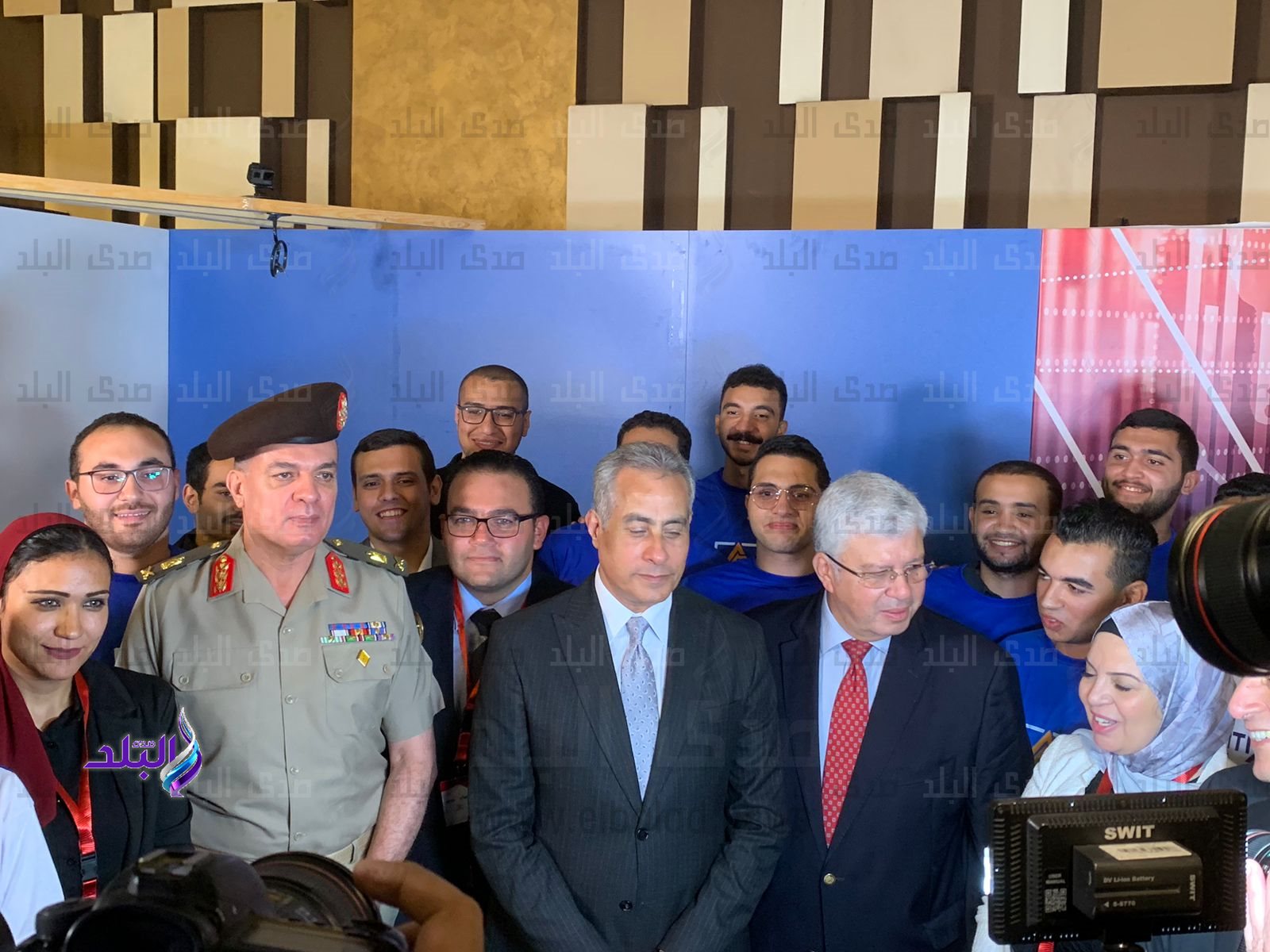 انطلاق حفل تخرج الدفعة الأولى من طلاب الجامعات التكنولوجية